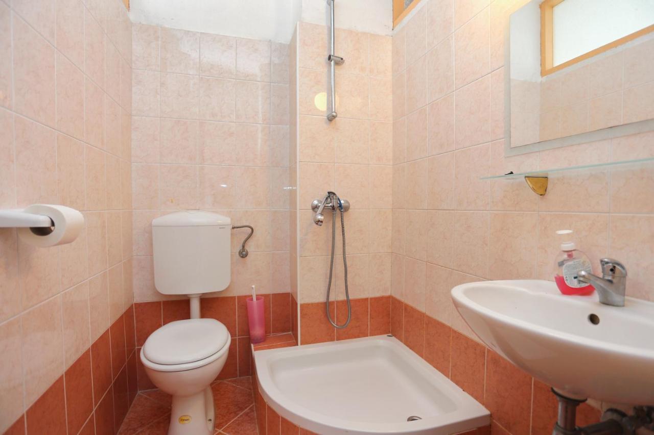 Apartment Igrane 311B Buitenkant foto